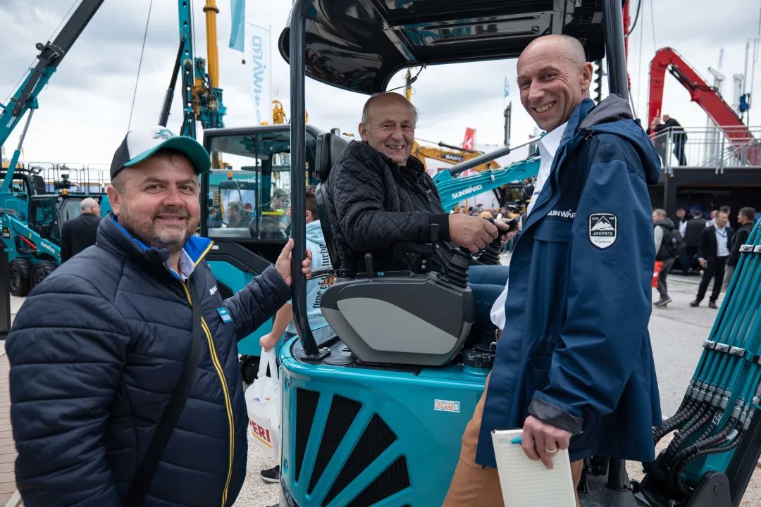 Bauma 2022 | 一组火热现场图带您重温恒峰g22智能德国宝马展之旅