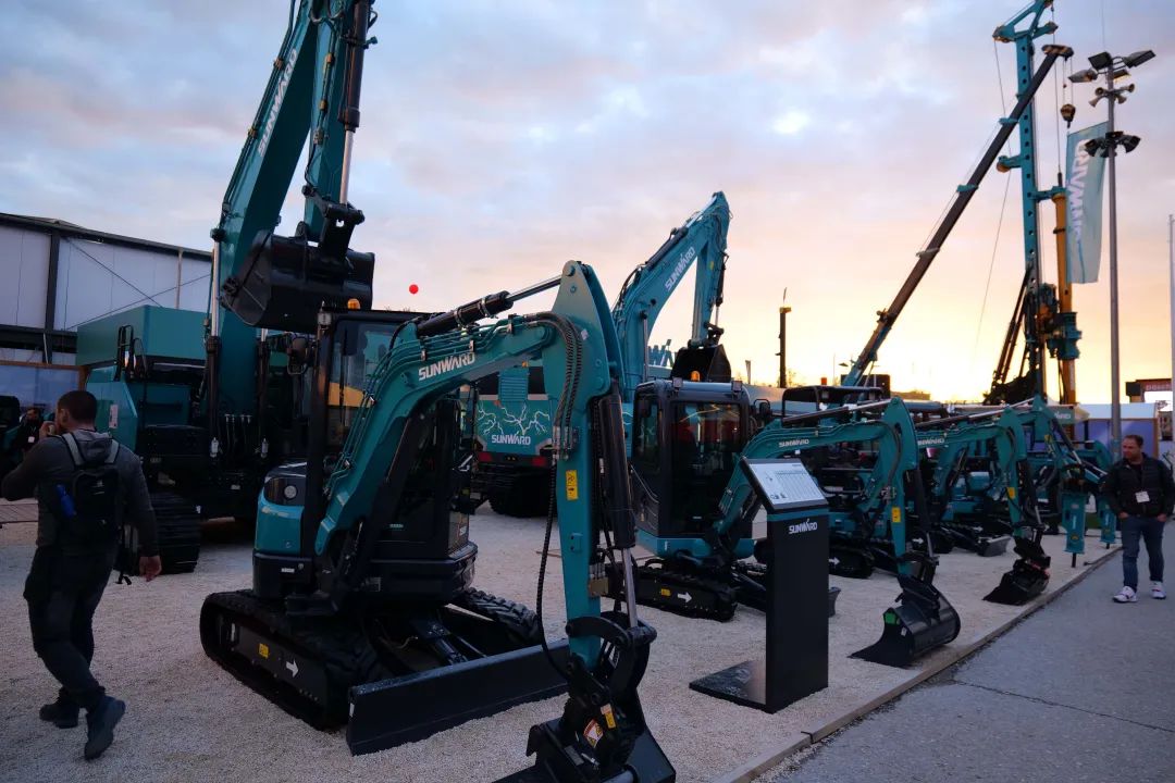 Bauma 2022 | 一组火热现场图带您重温恒峰g22智能德国宝马展之旅