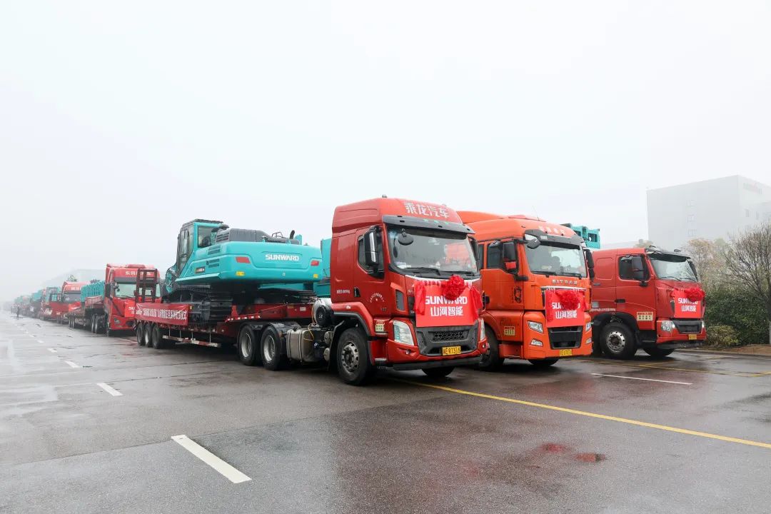 新局新篇，，，，，，宏兔启航！恒峰g22智能超200台套装备集中发货