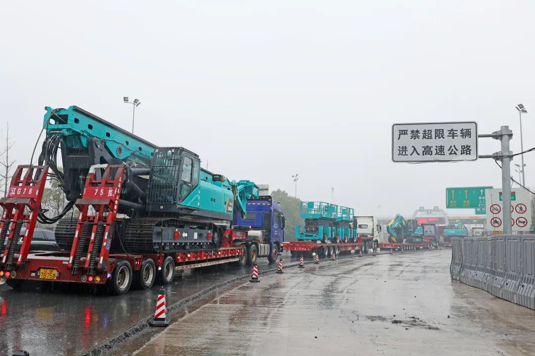 新局新篇，，，，，，宏兔启航！恒峰g22智能超200台套装备集中发货