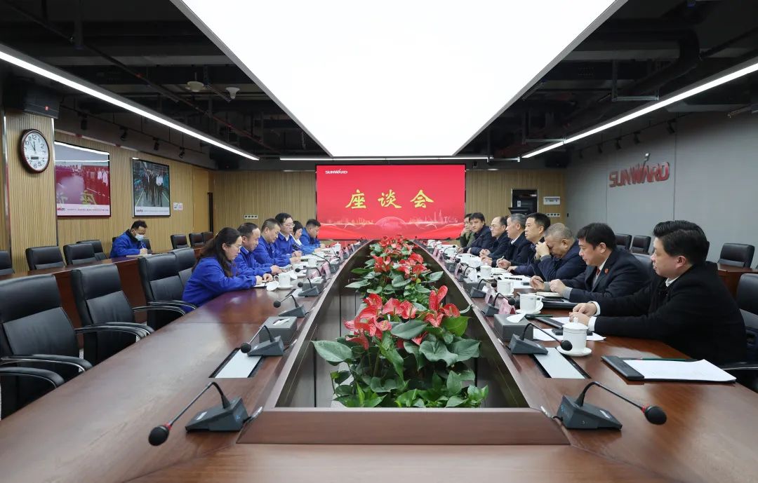 省高院副院长郭正怀调研恒峰g22智能