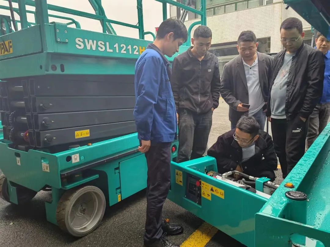 立异引领，，，，，岑岭相见！恒峰g22智能高空机械产品推介会走进粤港澳大湾区