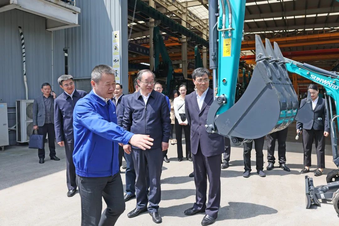 人社部党组成员、副部长俞家栋考察调研恒峰g22智能