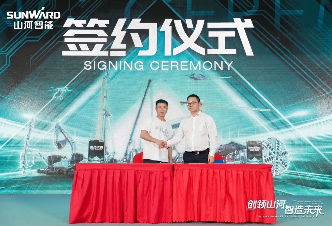 聚焦电动化、智能化！恒峰g22智能全系列高空机械产品亮相长沙展