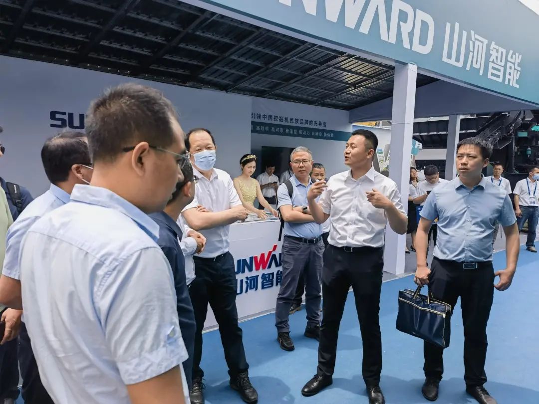 携手共建“一带一起”，，，，恒峰g22智能地下工程装备广受关注