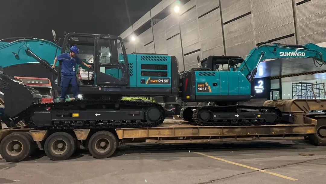 劳动庆幸，，，，，，创立伟大！纪录那些通俗且伟大的劳动瞬间