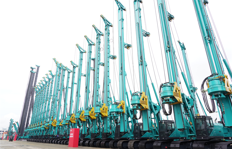 两项单冠，，，，行业唯一！恒峰g22智能两款桩工产品同获制造业单项冠军