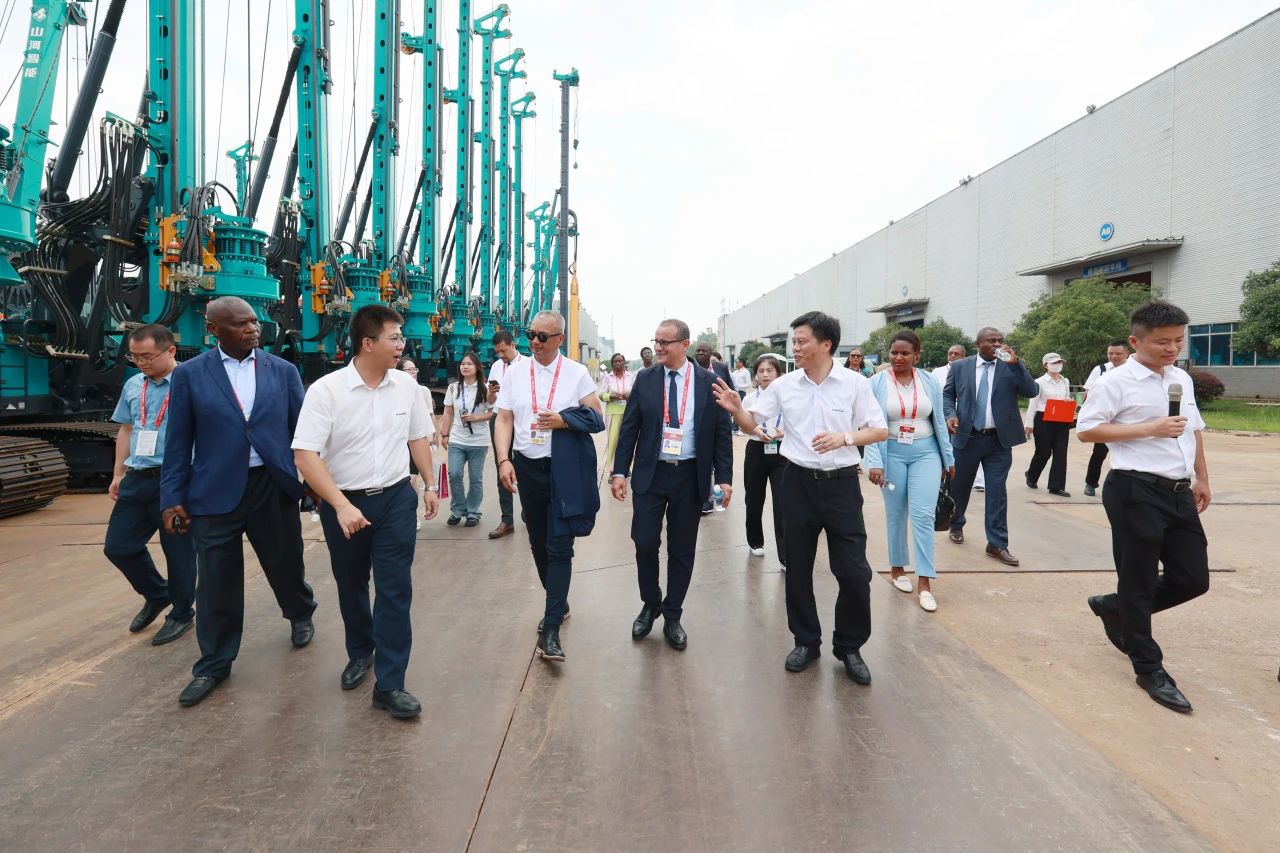 中非经贸展览会圆满落幕，，，，恒峰g22智能续写对非相助新篇