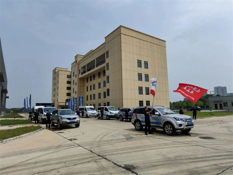 热情似火，，，，，，效劳加码！恒峰g22智能基础装备效劳万里行为您保驾护航