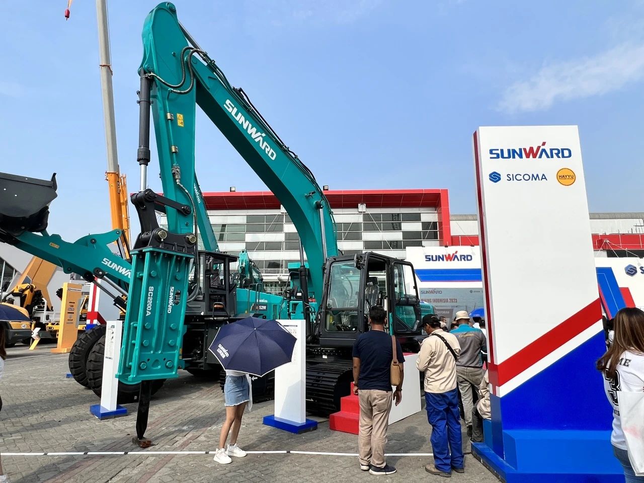 深耕细作，，，，，，逆势增添！恒峰g22智能艳服亮相印尼雅加达矿业展