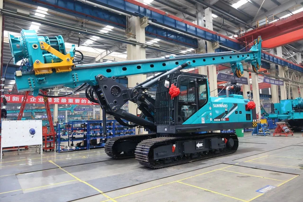 一连火热交付！恒峰g22智能SWDM190JN旋挖钻机备受天下各地客户青睐