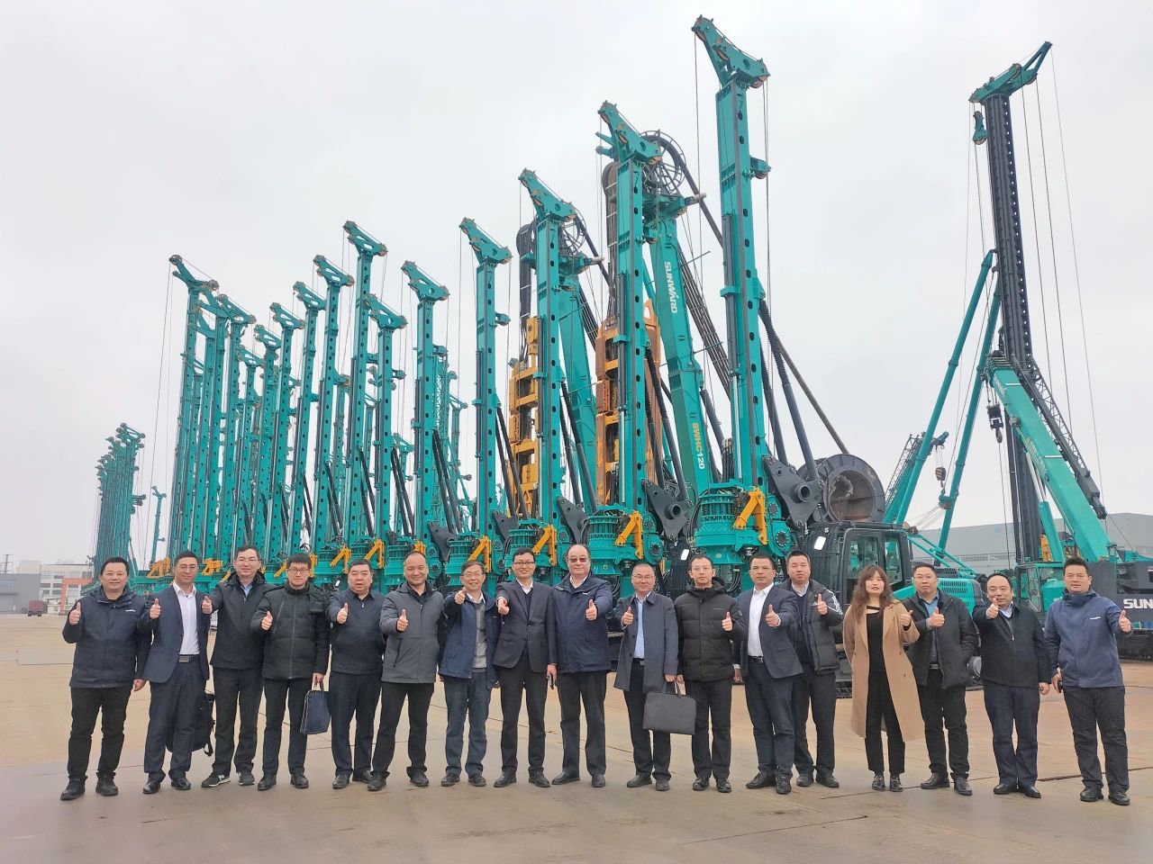 增强全方位相助！中铁二十局到访恒峰g22智能