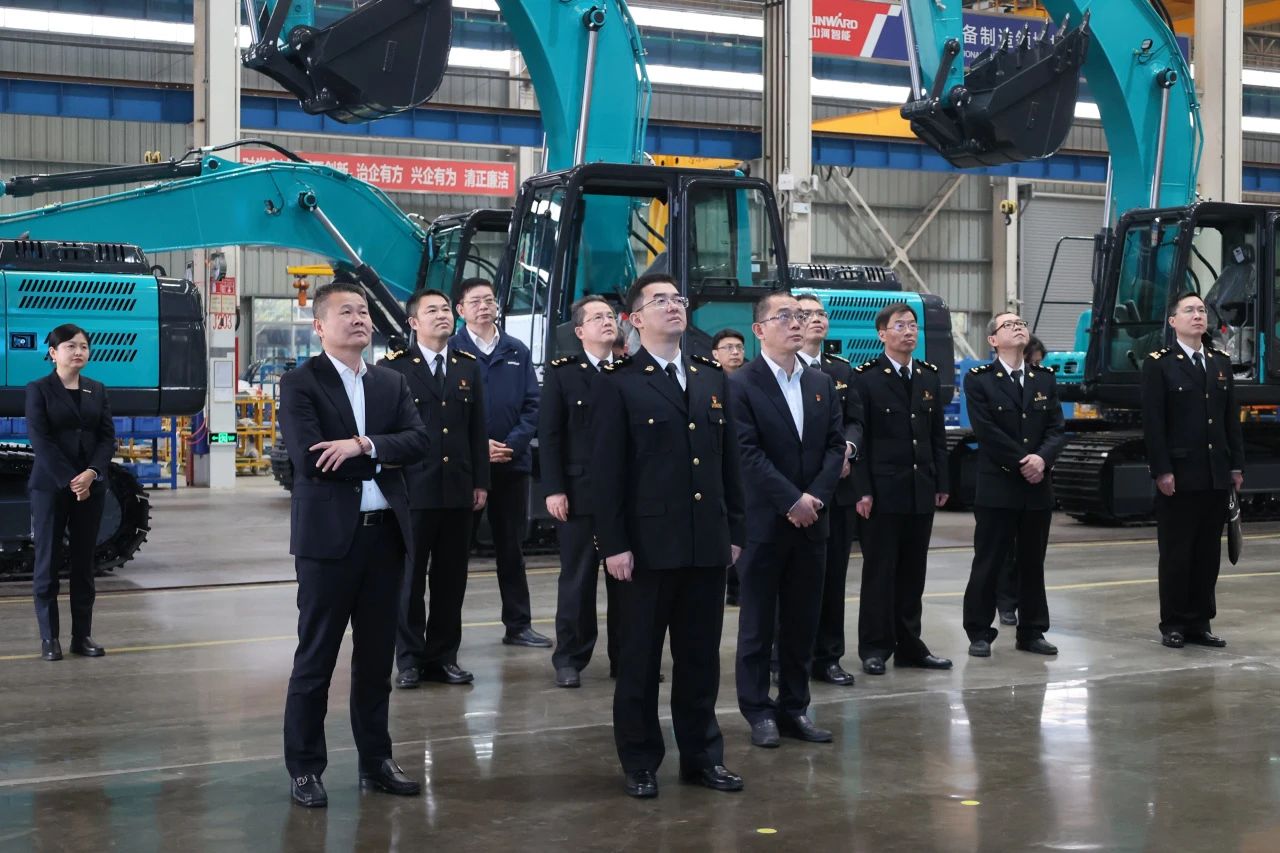 长沙海关党委书记、关长沈大为调研恒峰g22智能