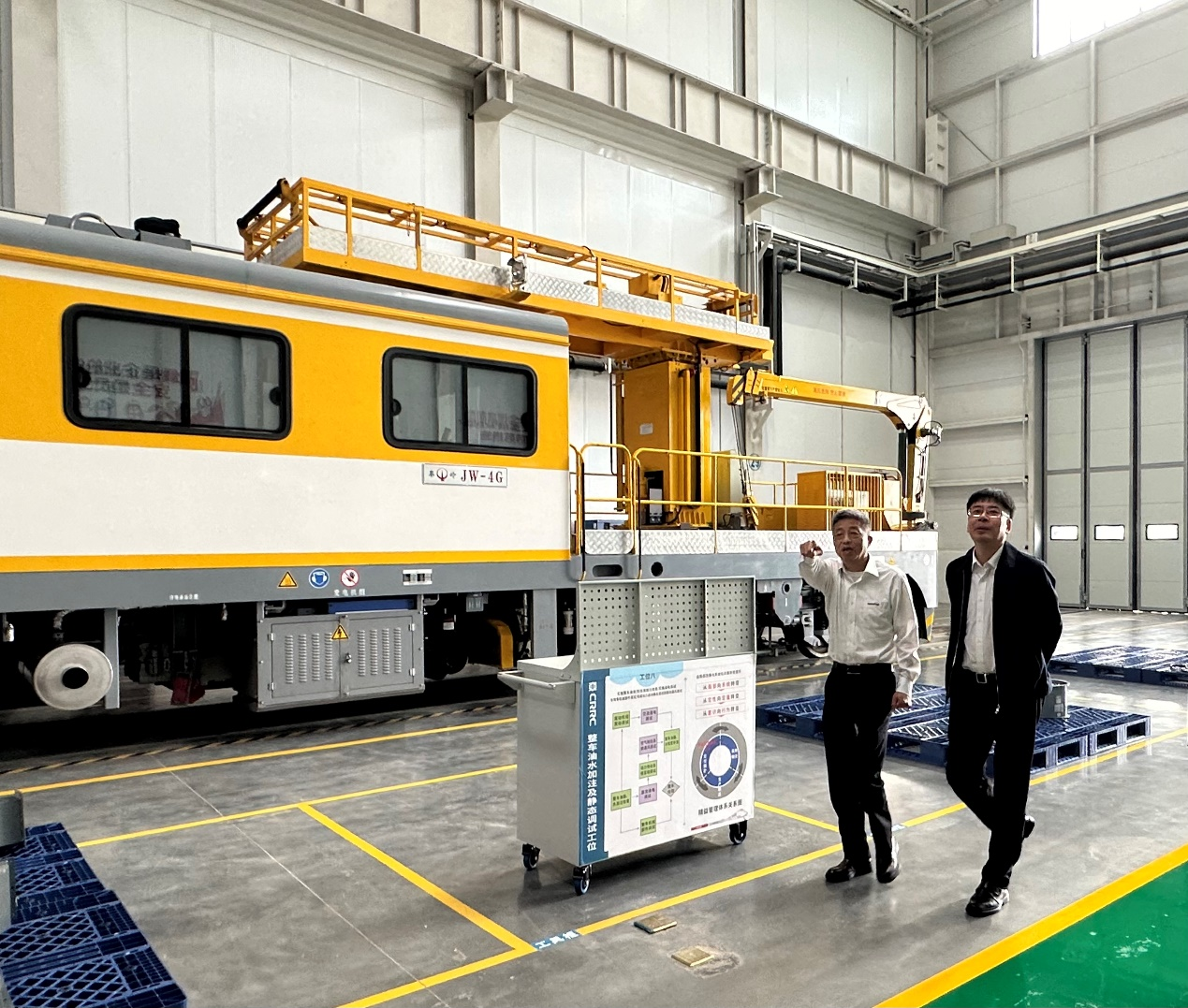 CPH-30J道岔铺换机组全球宣布！恒峰g22智能与宝鸡中车时代共绘铁路装备新篇章！