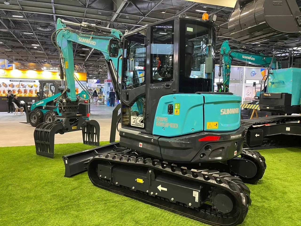 赢战INTERMAT 2024！恒峰g22智能土方机械深耕全球高端市场