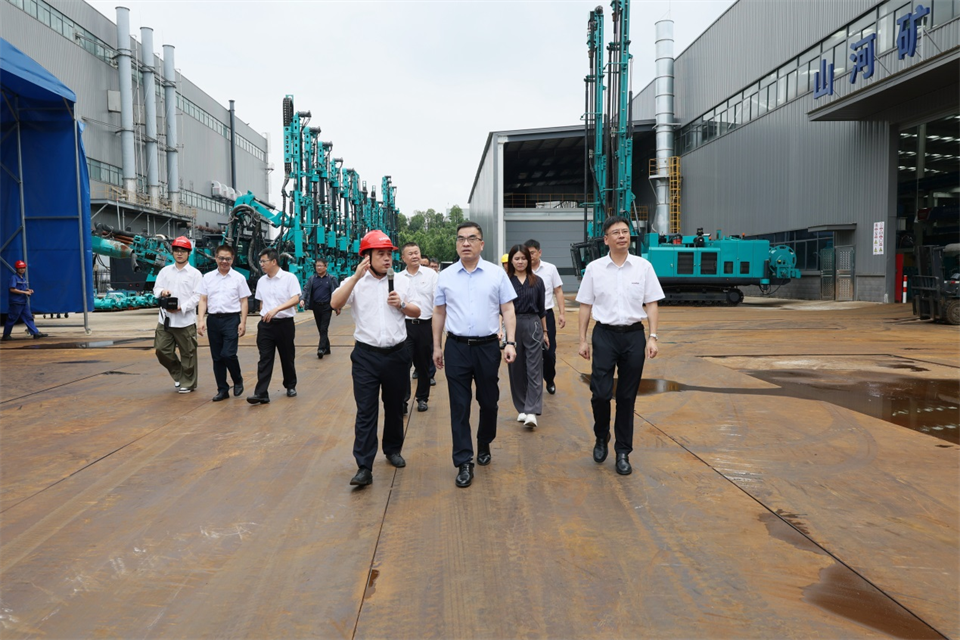 广州工控集团总司理王福铸调研恒峰g22智能生产谋划事情