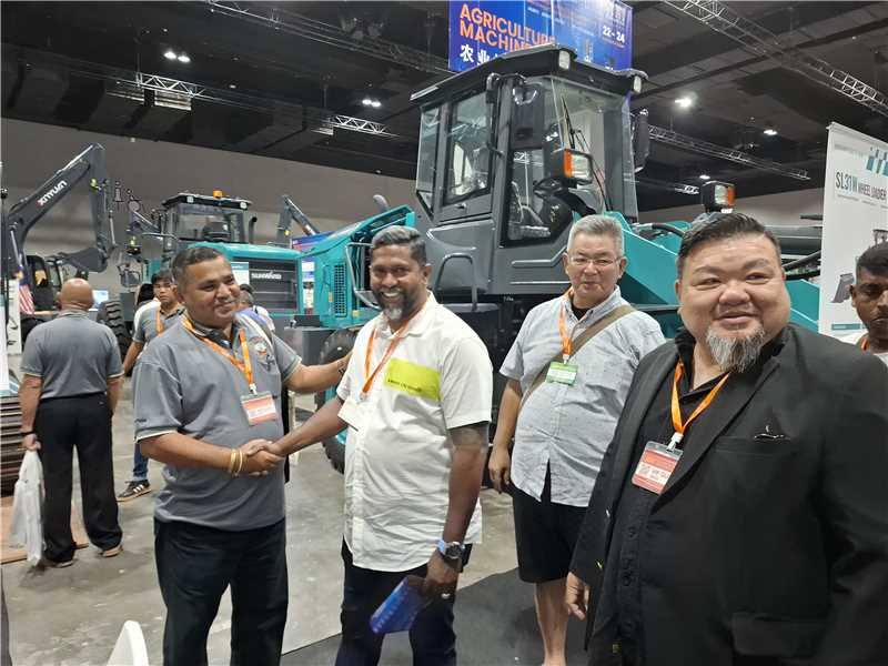 扬帆起航 | 恒峰g22智能闪灼长沙工程机械展东南亚分展