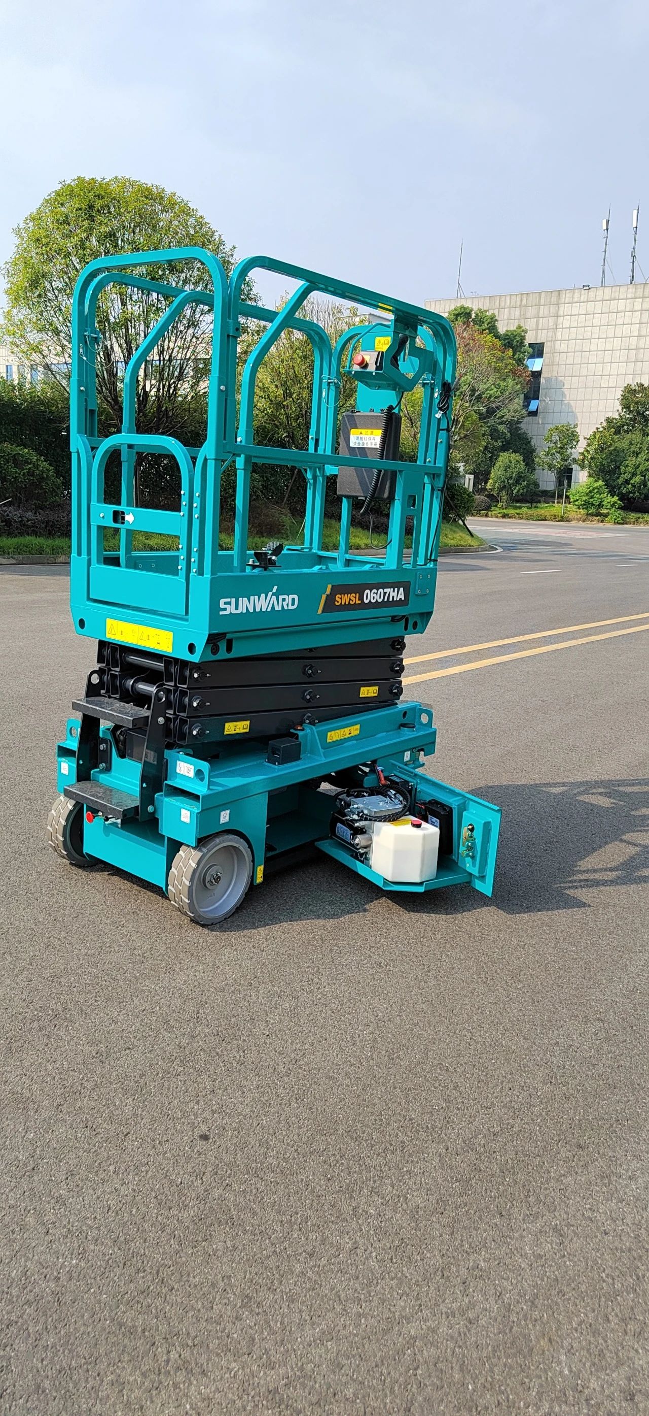 向“新”而行！恒峰g22智能又一款电动液驱剪叉式高空作业平台宣布