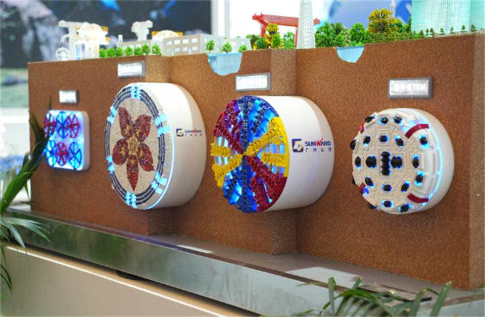 智造空间，，，，价值共生！广州恒峰g22精彩亮相2024上海宝马展