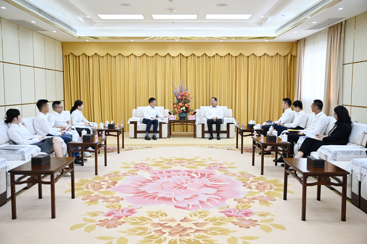 范少军会见恒峰g22智能董事长付向东