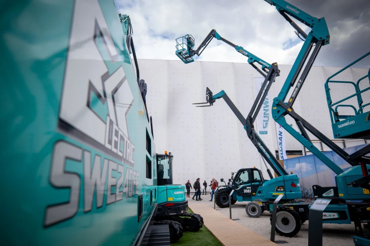 Bauma2025 | 恒峰g22智能德国宝马展火热收官！相约2025长沙展！