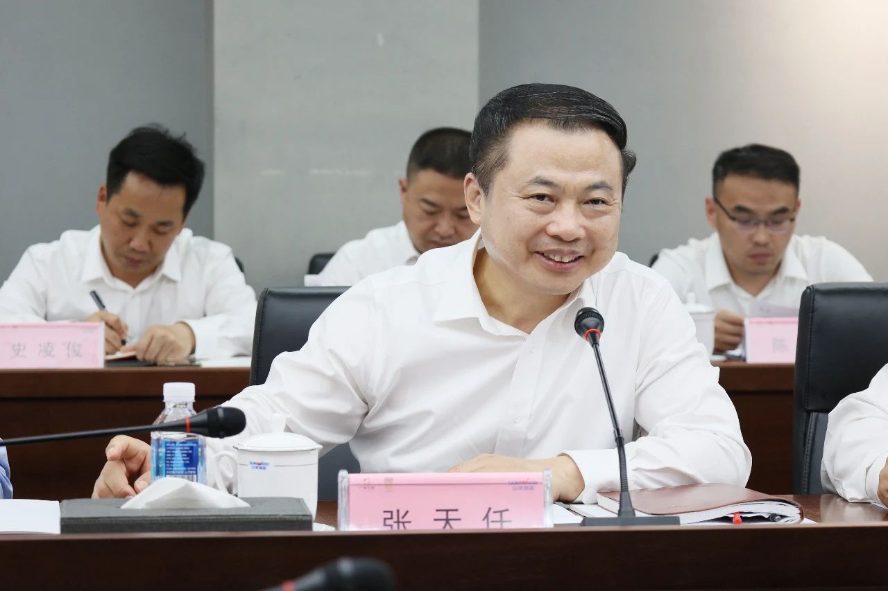 天能控股集团党委书记、董事长张天任率队到访恒峰g22智能