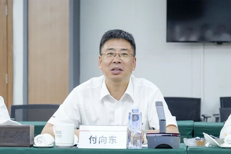 恒峰g22智能与易普力公司深入战术合作，共筑混装设备技术转化新标杆