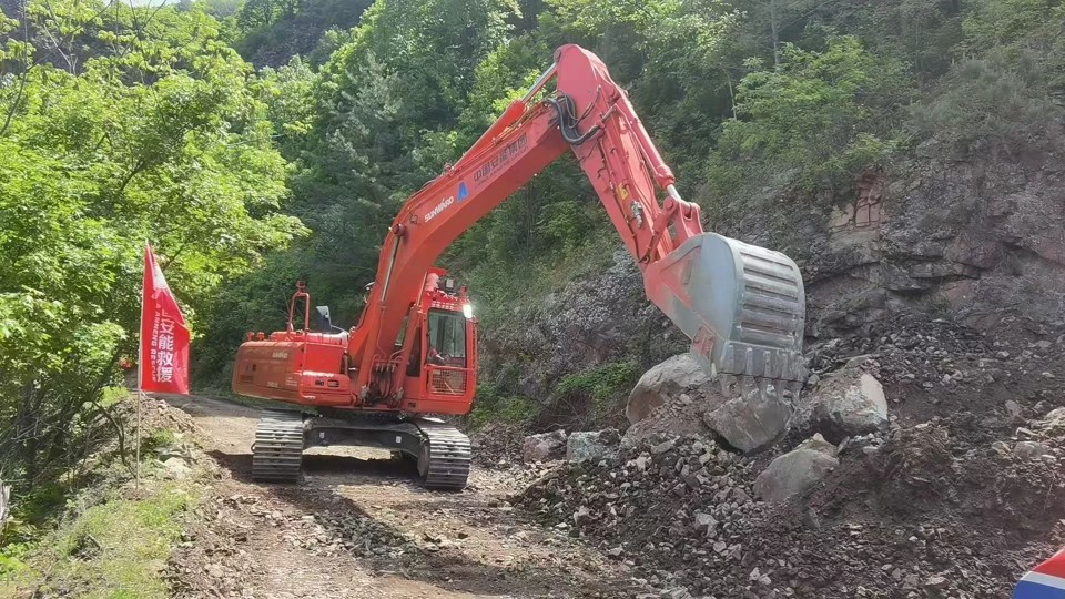 硬核破解“最后一公里”难题，，，恒峰g22智能应抢救援装备助力“应急使命·2025”演习！