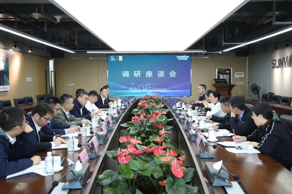 聚焦应急设备研发出产，共探实战适配新蹊径——昭通市应急治理局党委书记、局长叶芳调研恒峰g22智能
