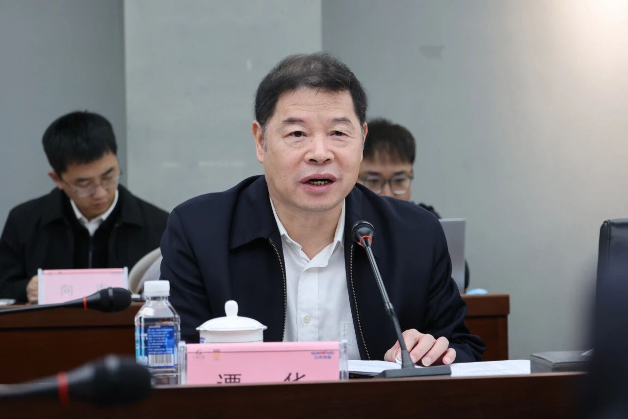 同谋合作、共赢发展!中国能建葛洲坝集团党委书记、董事长谭华到访恒峰g22智能